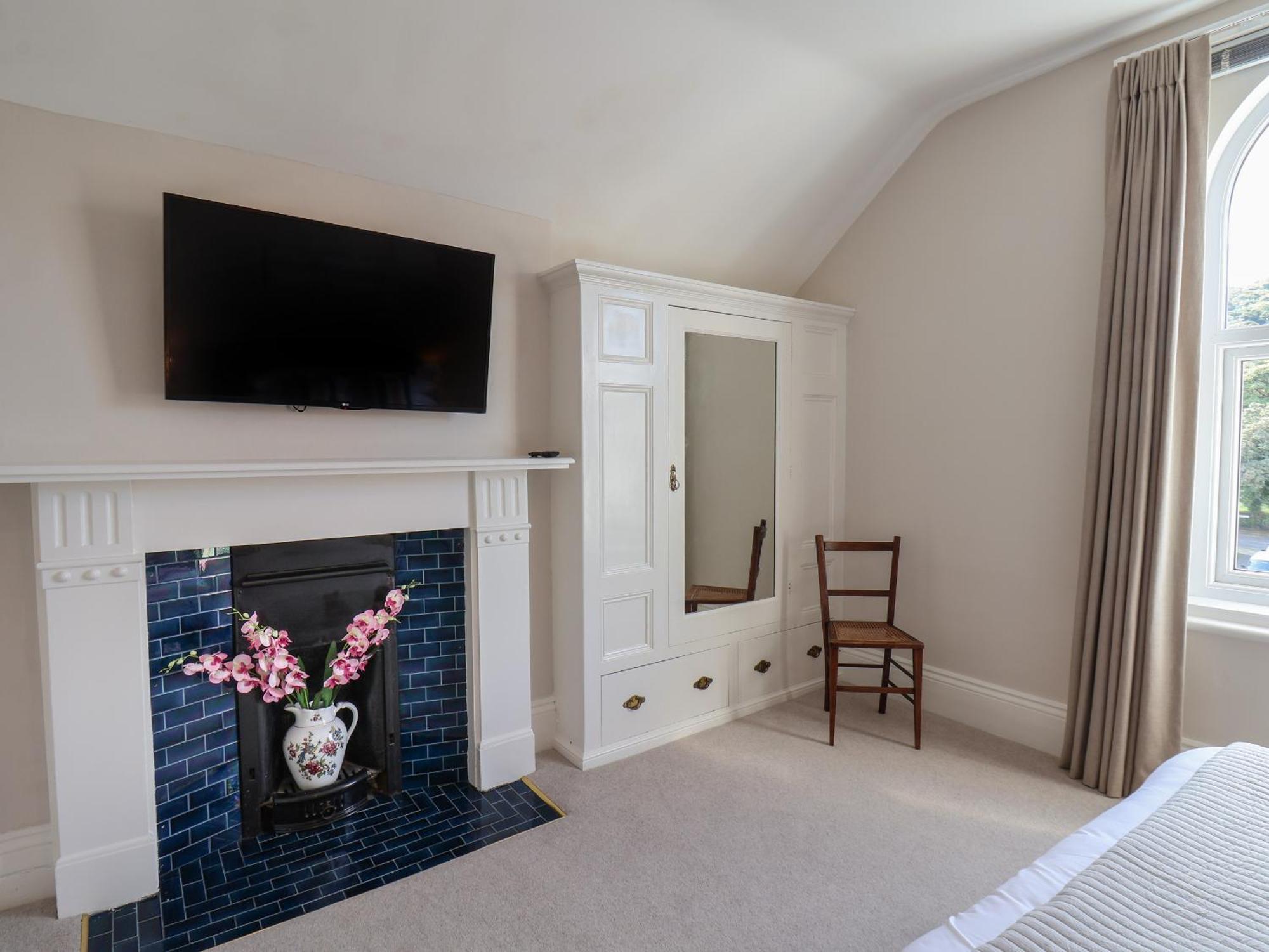 Spinnaker House *